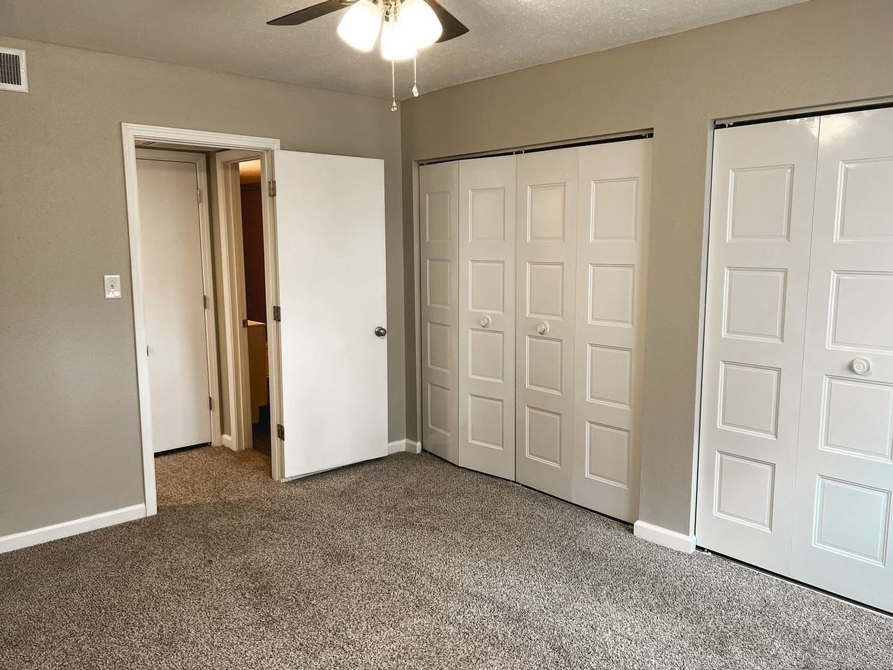 Chatsworth Apartments - Photo 3 of 22