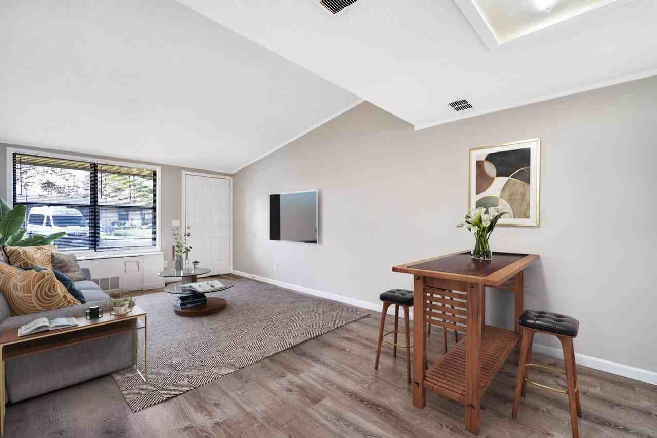 Waterbury Apartments - Photo 3 of 9