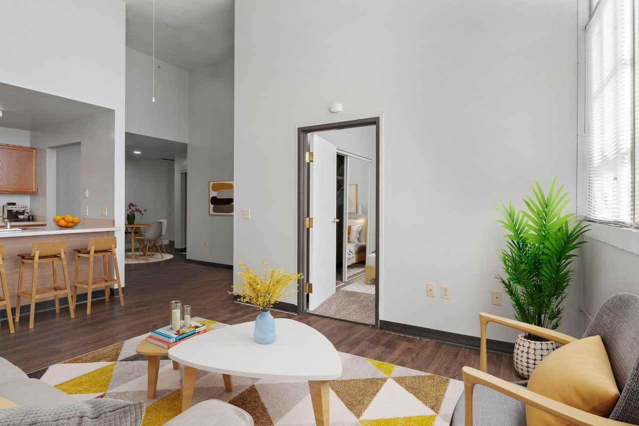 Wilson School Apartments - Photo 3 of 7