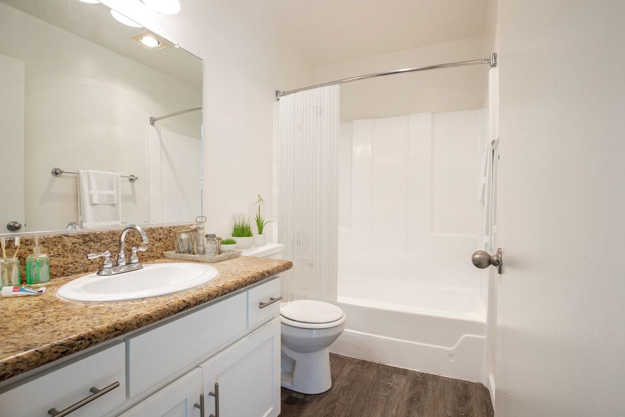 La Palma Woods Apartments - Photo 7 of 37