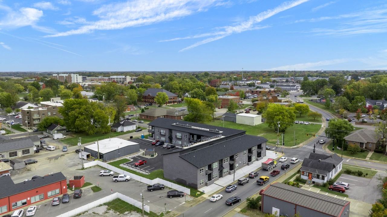 Gaslight Apartments - Photo 3 of 7