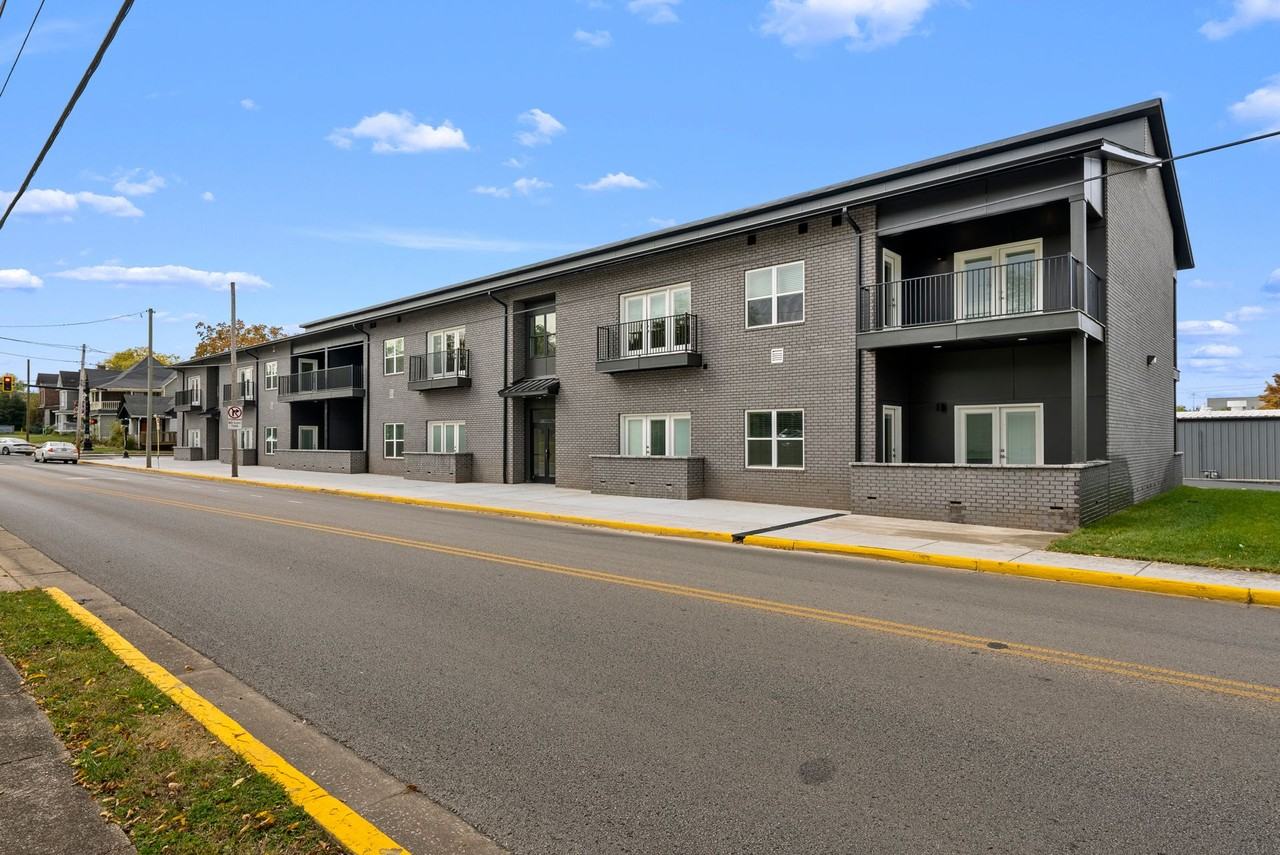 Gaslight Apartments - Photo 6 of 7