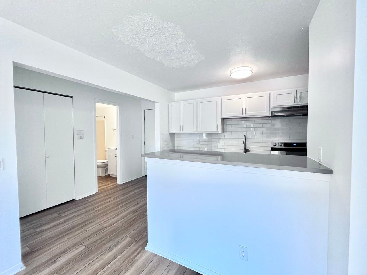 Acres Crossing Apartments - Photo 6 of 21