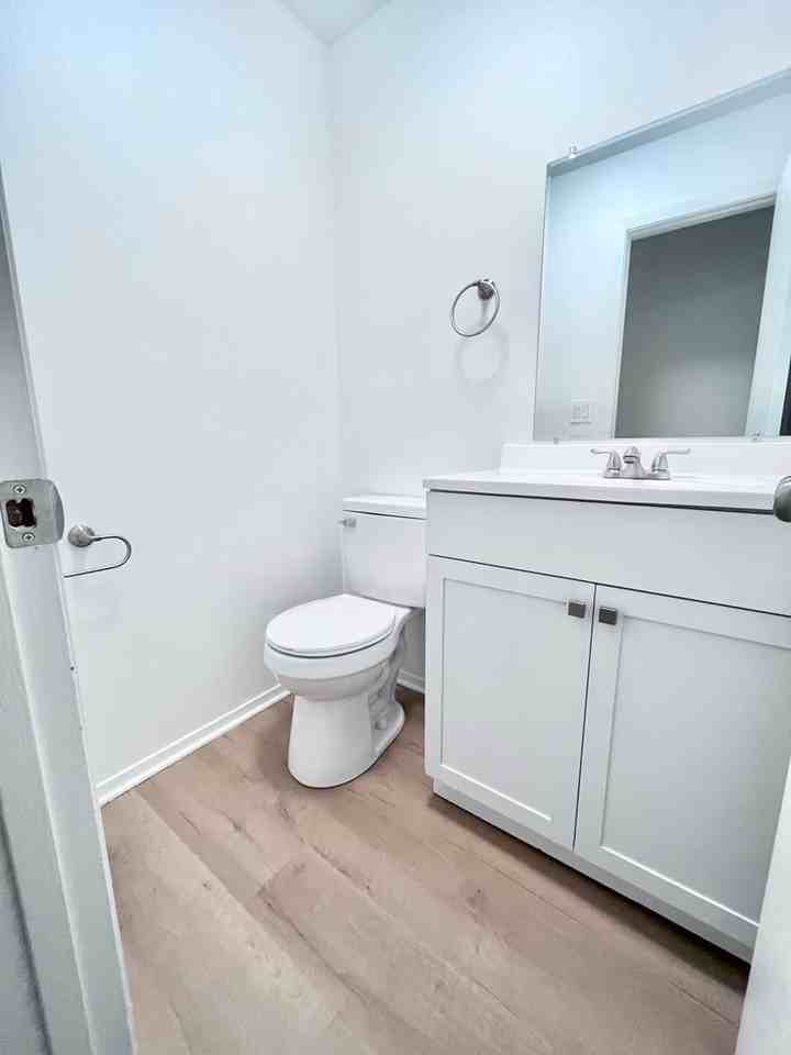 Acres Crossing Apartments - Photo 5 of 50