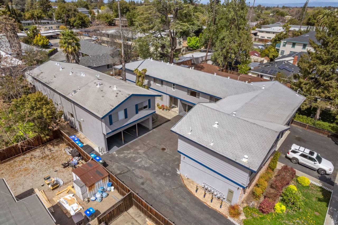 360 Chiquita Renovated 1 Bedroom - Photo 5 of 5