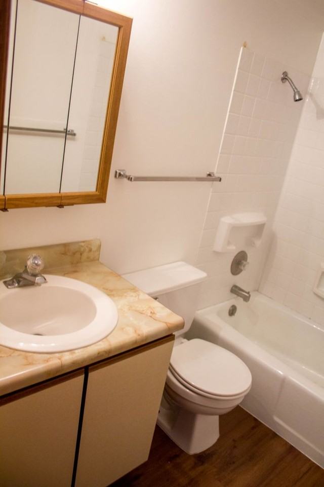 Sundance Apts. - Photo 6 of 15