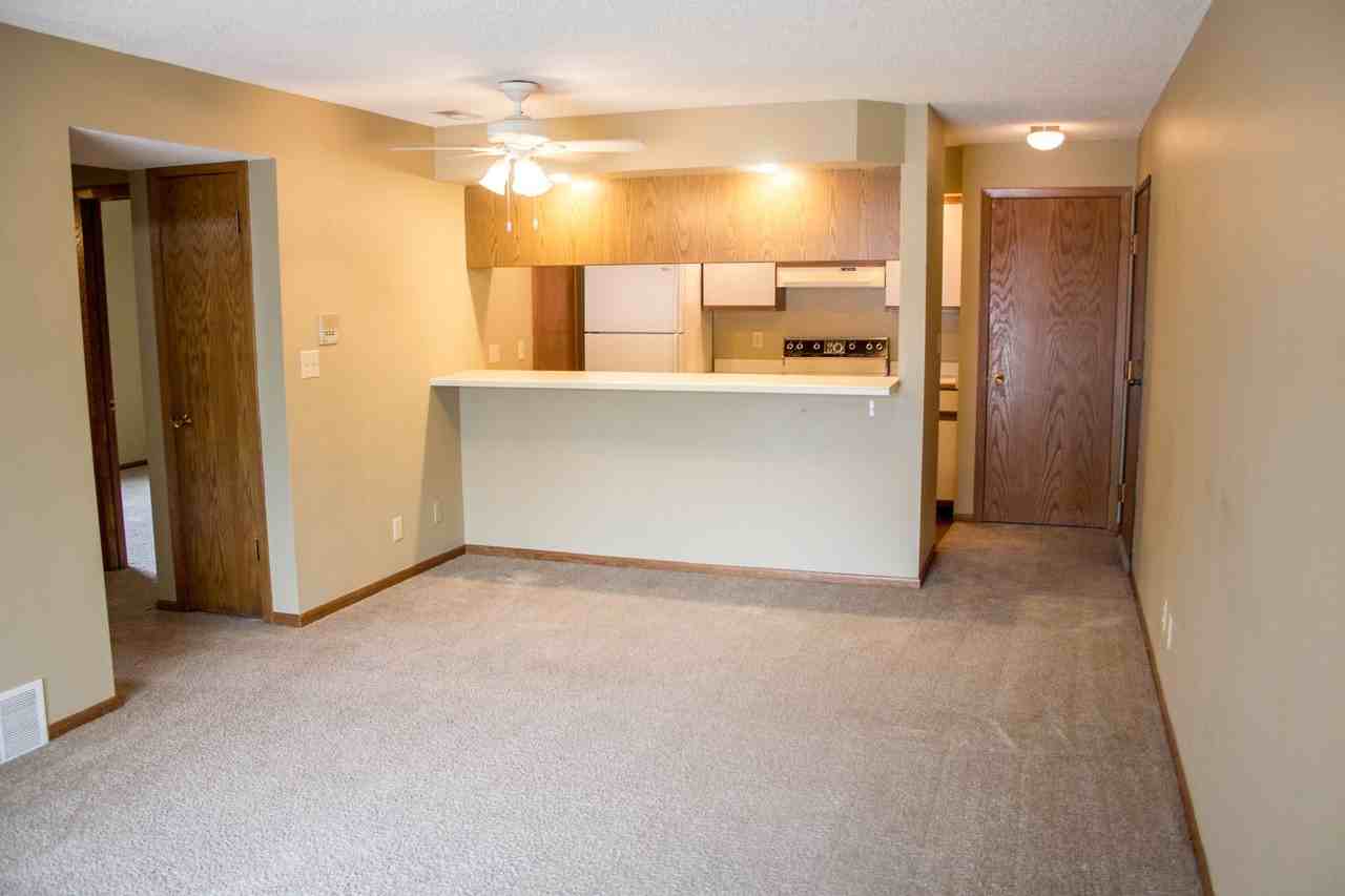 Sundance Apts. - Photo 6 of 15