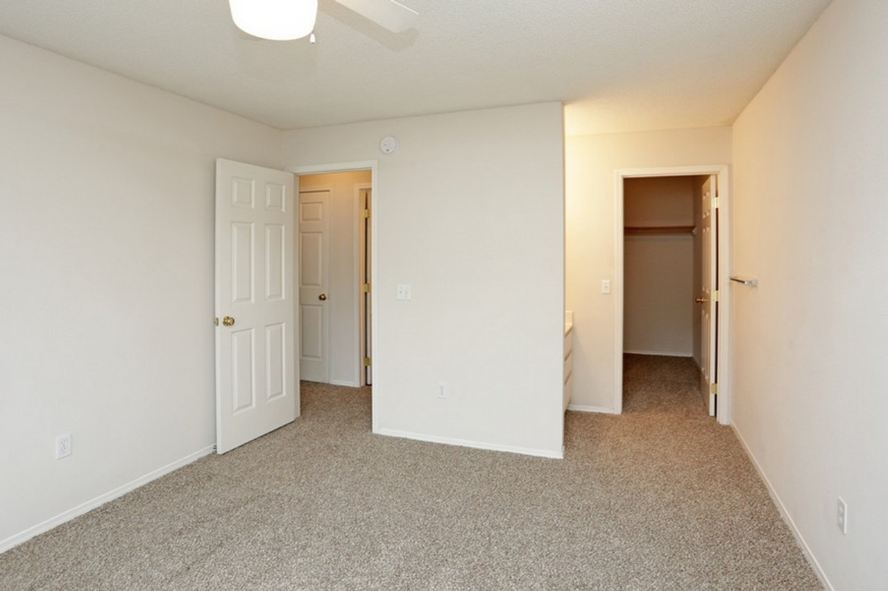 VICTORIA ESTATES - Photo 3 of 50