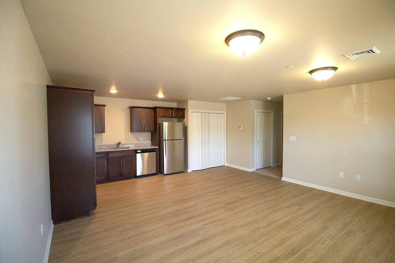 Glen Esk Apartments - Photo 4 of 50
