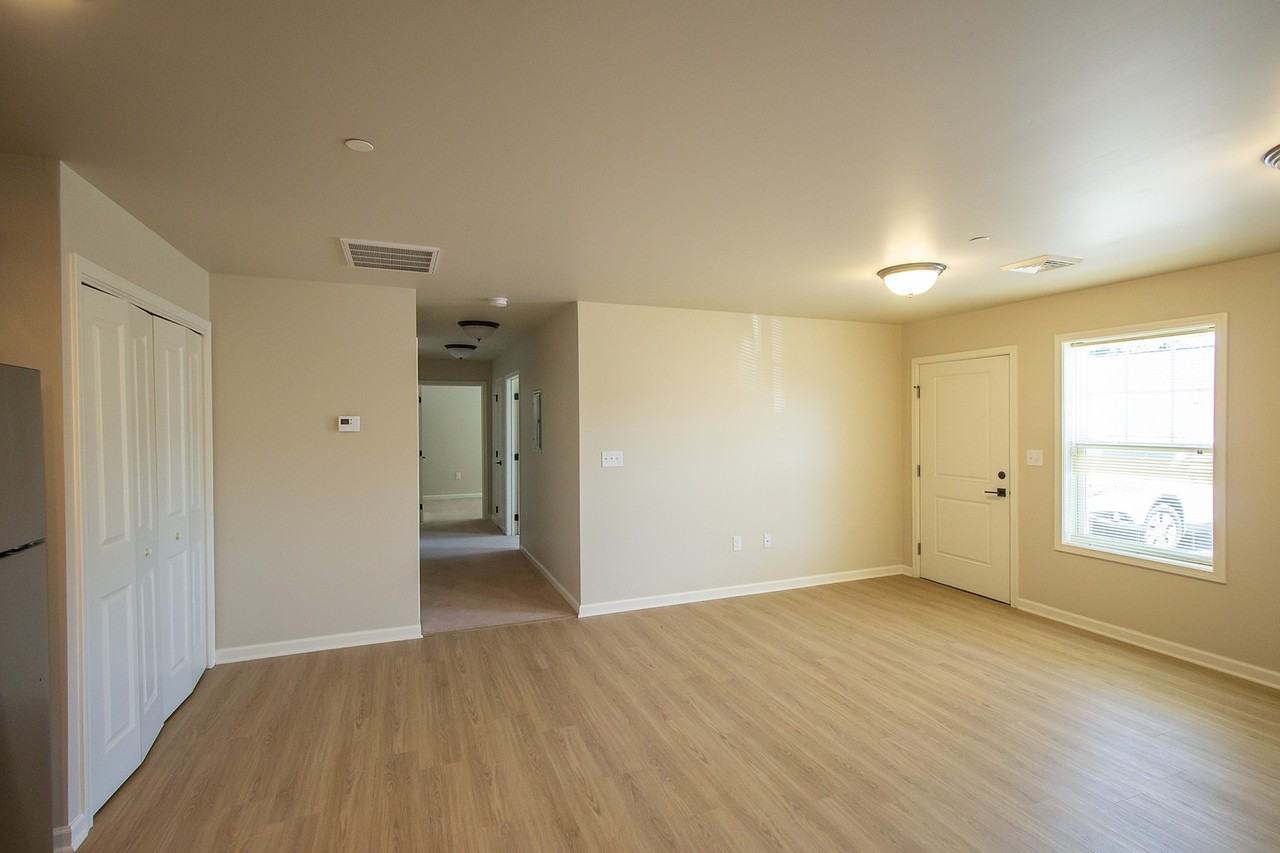 Glen Esk Apartments - Photo 5 of 50