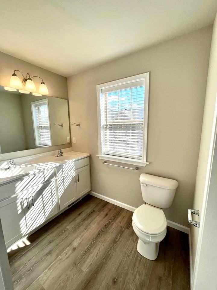 3971 Stony Brook Dr - Photo 2 of 12