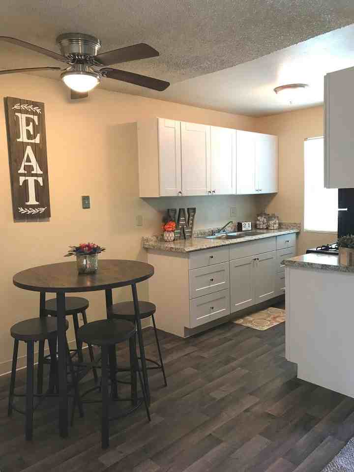 845-Windmere Apartments - Photo 6 of 9
