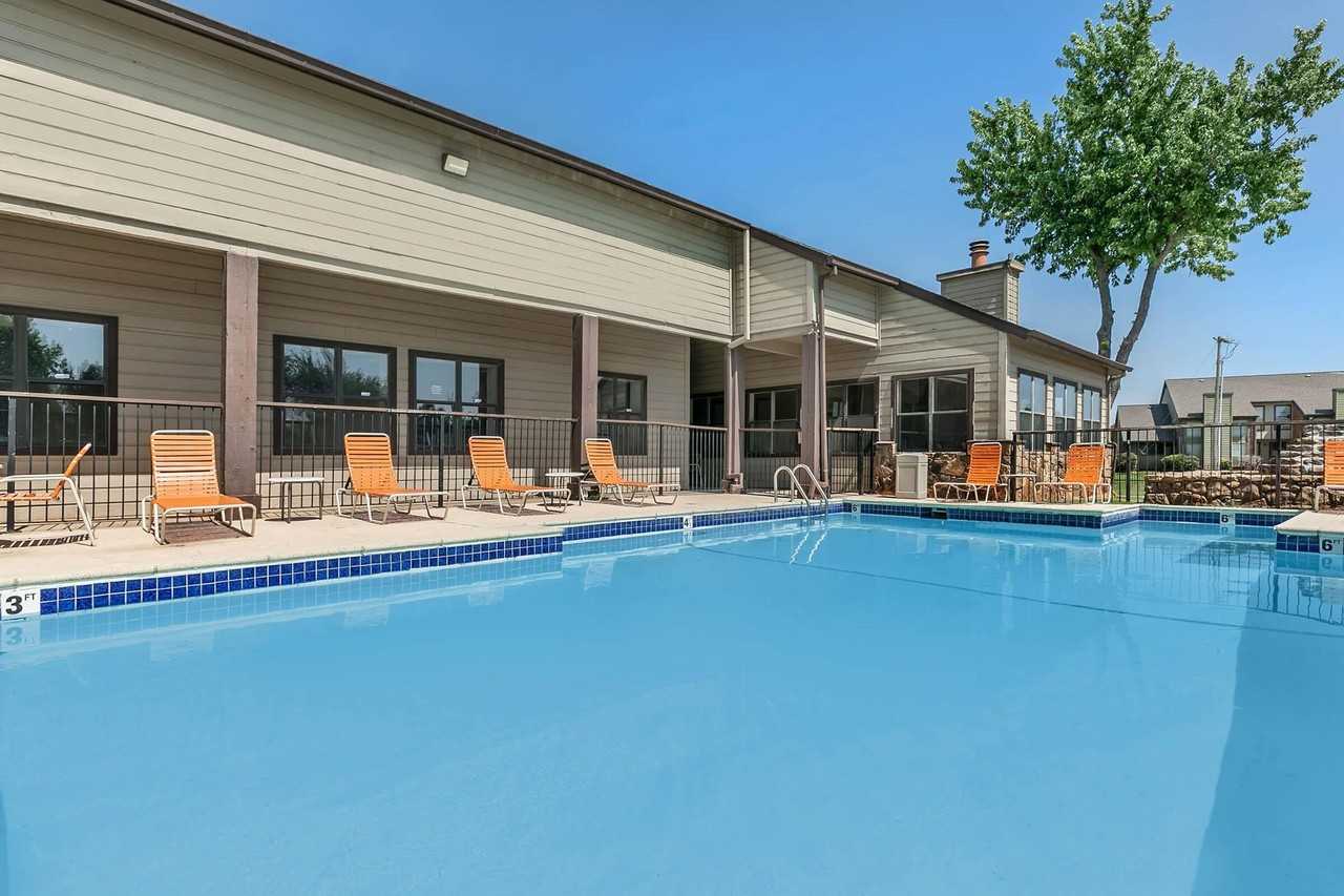 Grouse Run Apartments - Photo 2 of 12