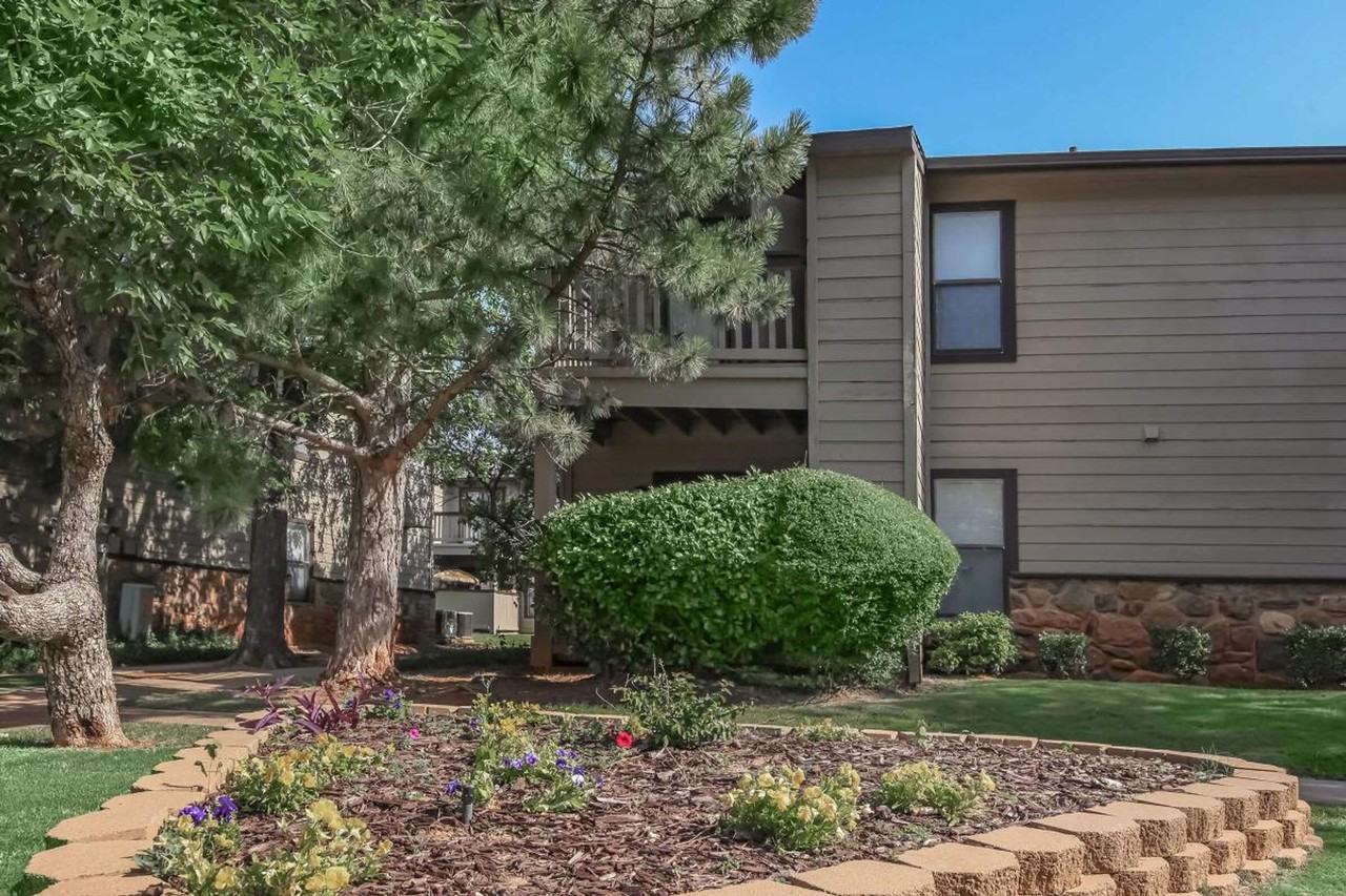 Grouse Run Apartments - Photo 6 of 12