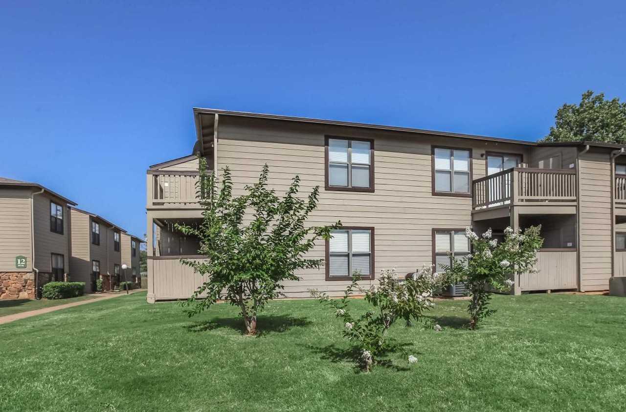 Grouse Run Apartments - Photo 7 of 12