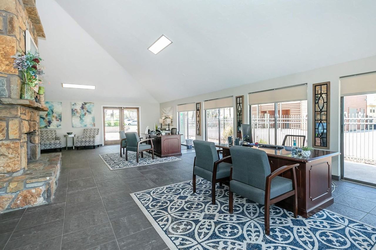 ONE MONTH FREE! APPLY FREE! VIRTUAL TOURS! - Photo 2 of 16