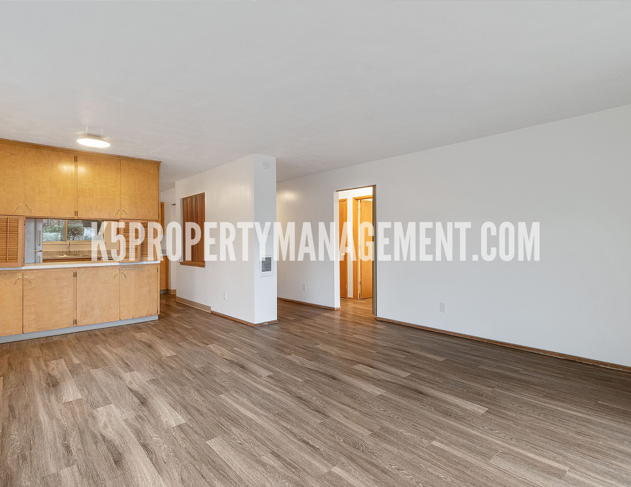 Town and Country Apartments - Photo 6 of 15