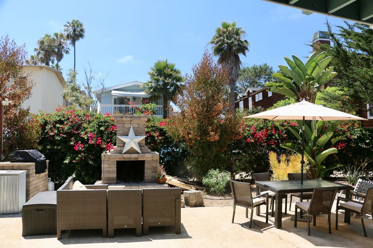 305 South Sierra Avenue #3 - Photo 3 of 45