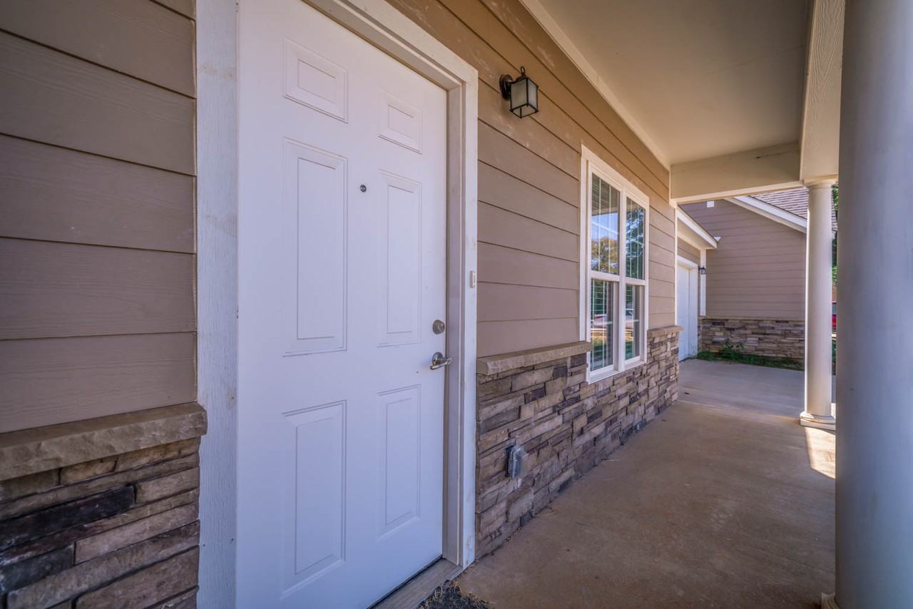 736 Old Boston Rd #1 - Photo 7 of 14