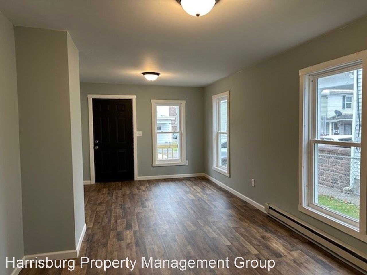 2 Story Row Home For Rent In Susquenita School District, 3 Bedrooms 1 Bathroom. - Photo 3 of 12