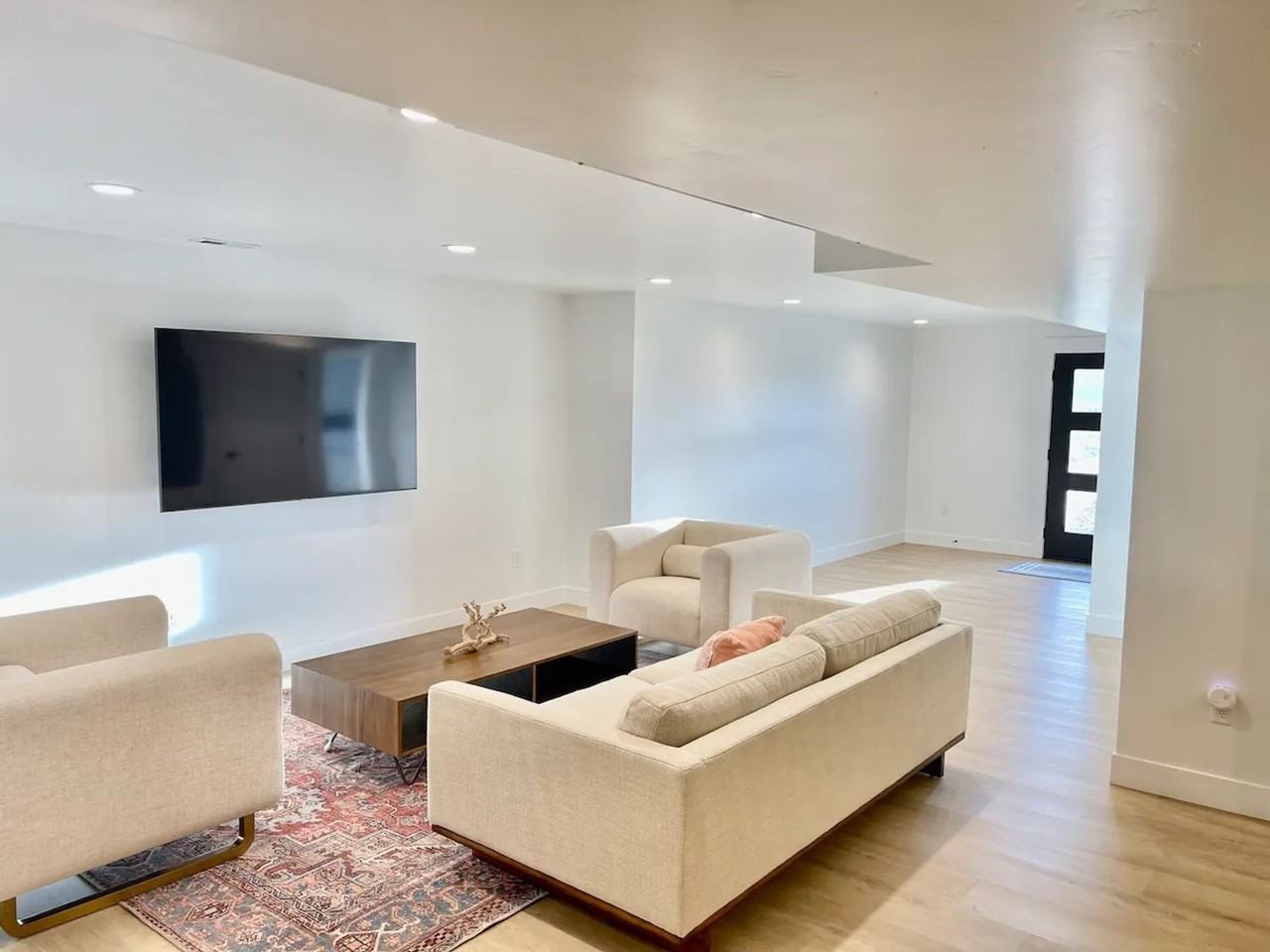 3837 E Sweet Home Dr - Photo 2 of 16