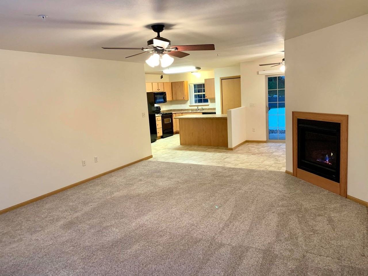 River Trail Estates Apartment Community - Photo 6 of 37