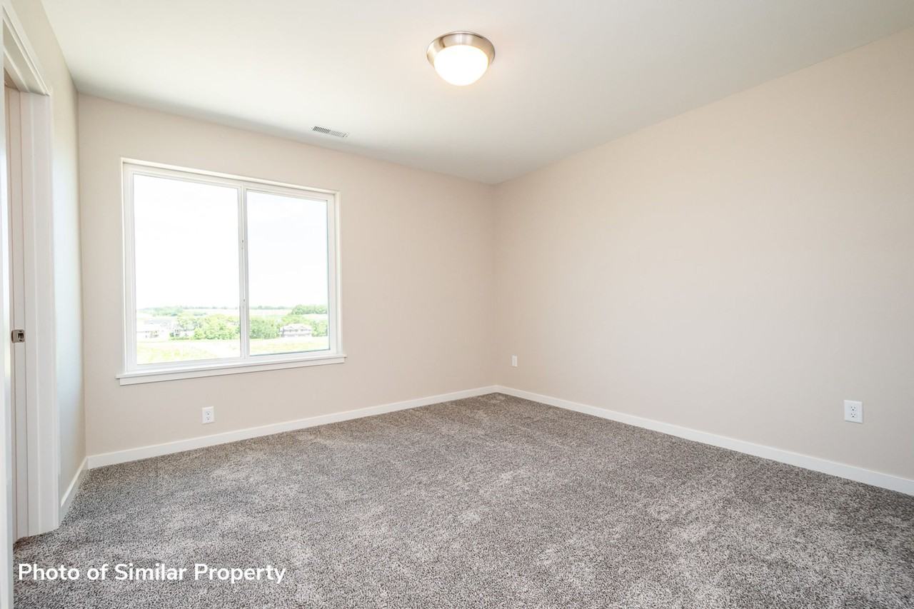 602 Catherine Dr - Photo 3 of 15