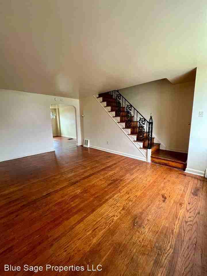 208 Tribet Pl - Photo 2 of 17