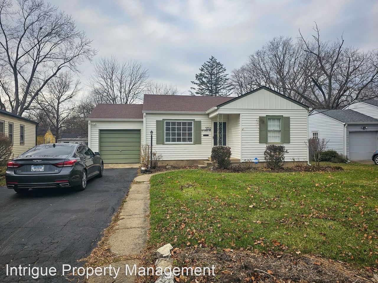 5352 Crittenden Ave - Photo 2 of 34