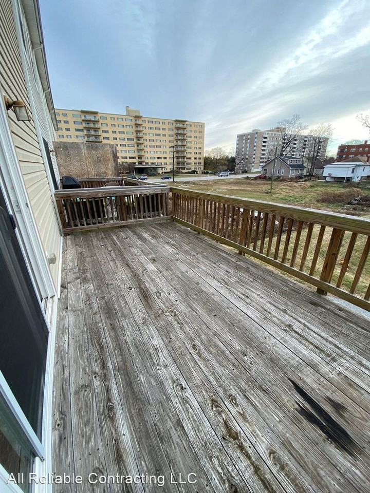 3609 7 Mile Ln - Photo 3 of 30