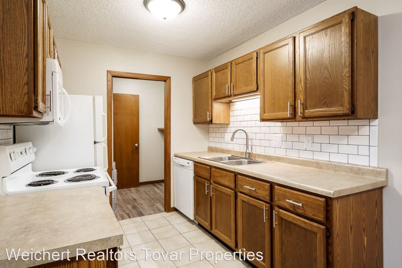 5633 Whispering Way - Photo 3 of 11