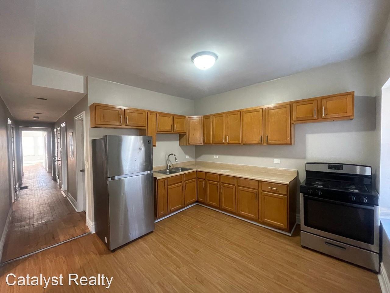 6228 S. Eberhart Ave. - Photo 3 of 10