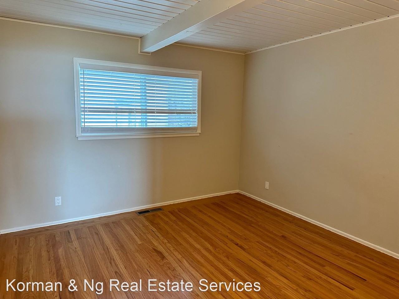 206 Cambridge Ave - Photo 3 of 12