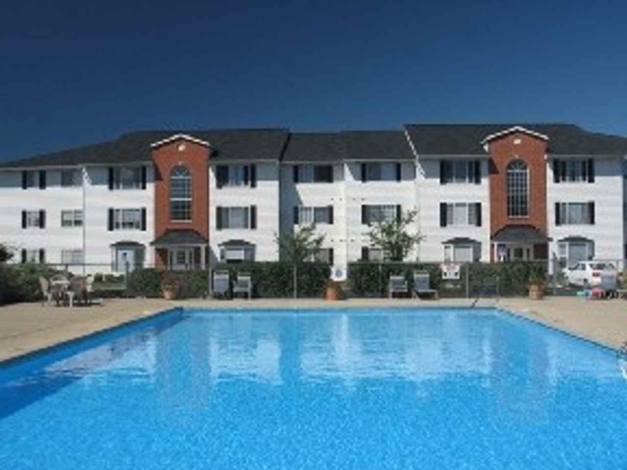 Cross Creek Apartments - Photo 5 of 27