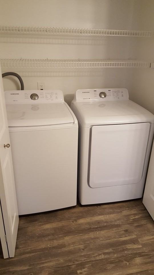 Cross Creek Apartments - Photo 7 of 27