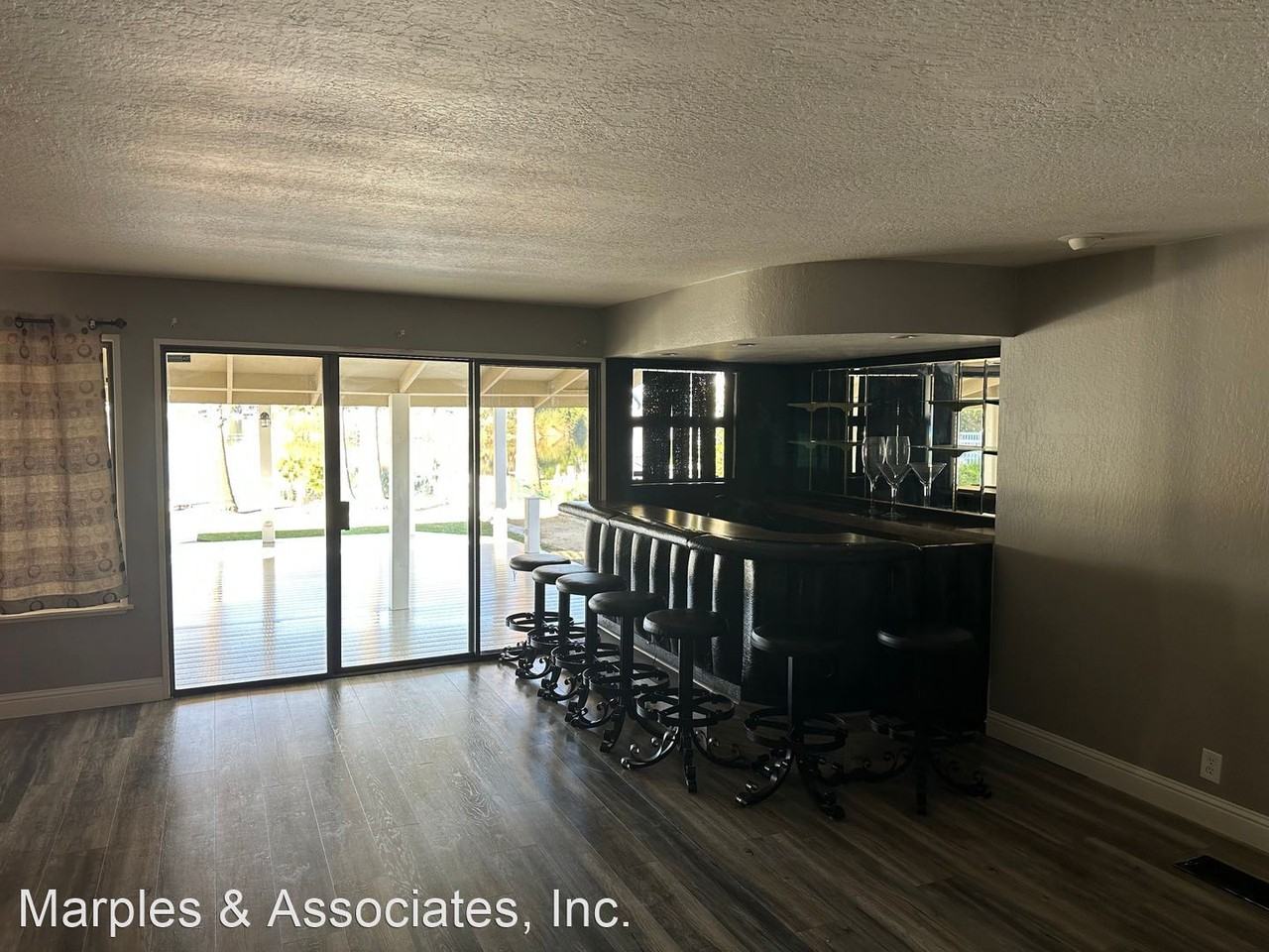 1472 Willow Lake Rd - Photo 2 of 24