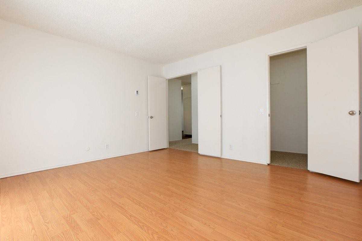 The Pines - Photo 5 of 34