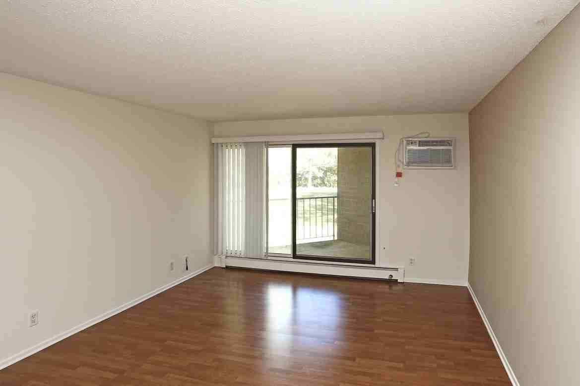 Granite Place-1011-11013 - Photo 3 of 50