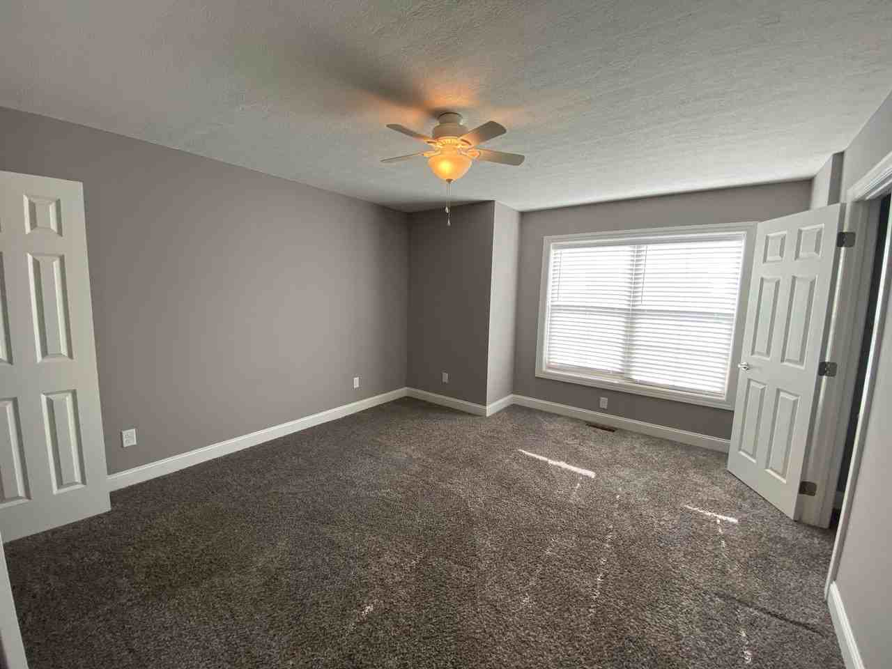 Stillwater Place Apartments - Photo 5 of 10
