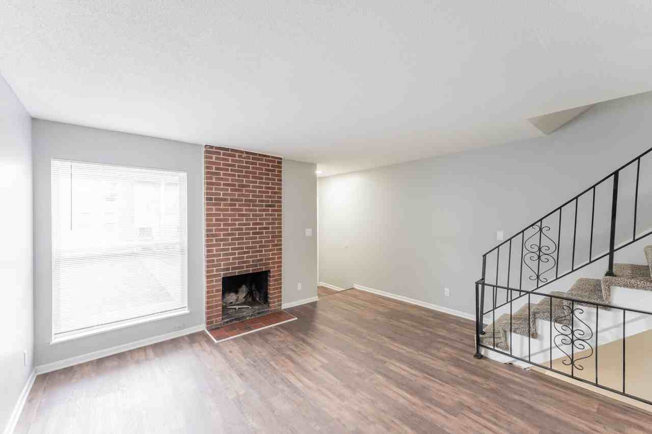 Wornall Place Apartments & Townhomes - Photo 6 of 22