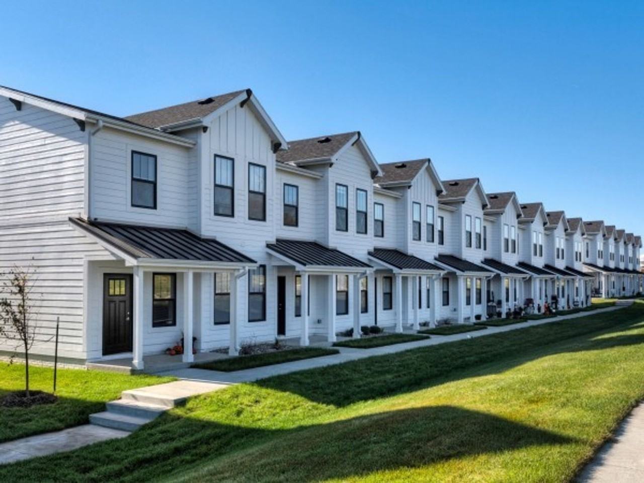 1829 Sw Vera Cruz Ln - Photo 6 of 17