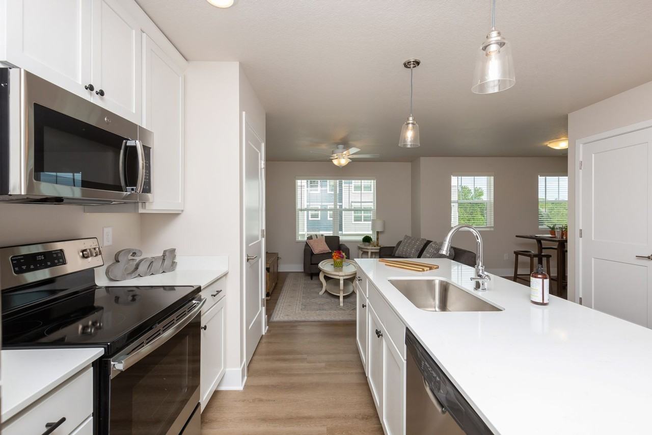 Northpointe Townhomes - Photo 4 of 42