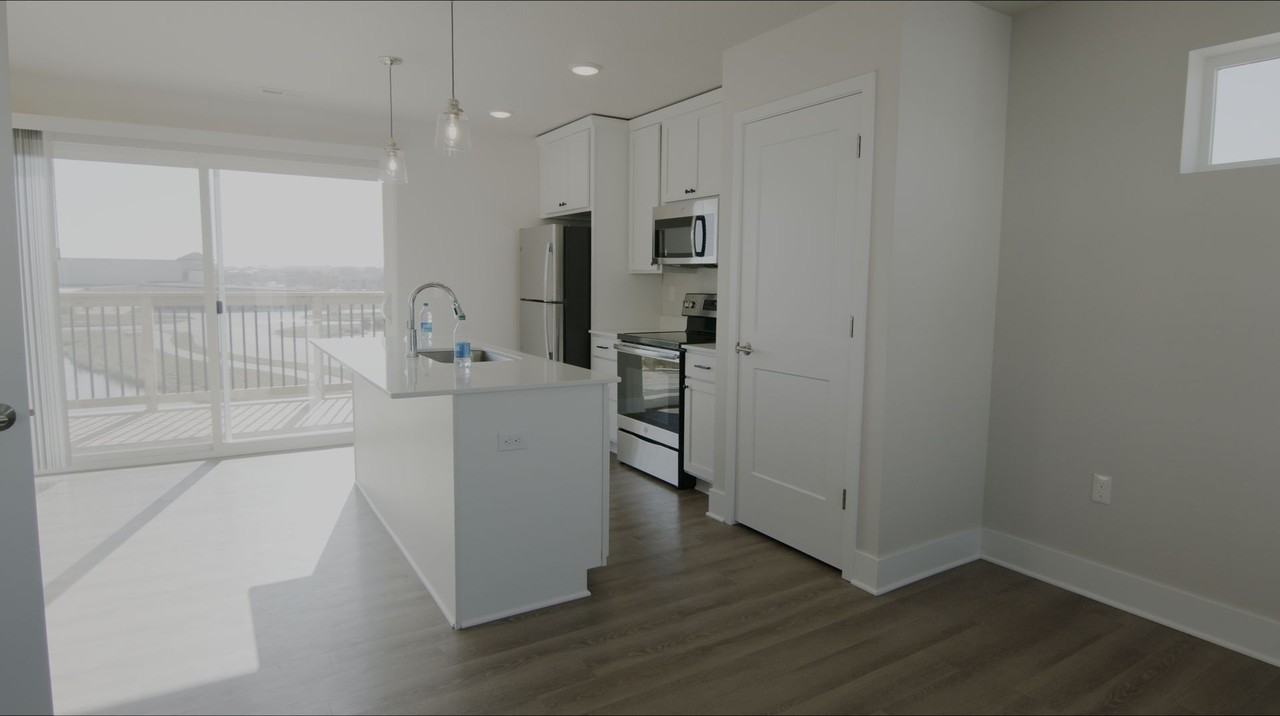 Northpointe Townhomes - Photo 3 of 43