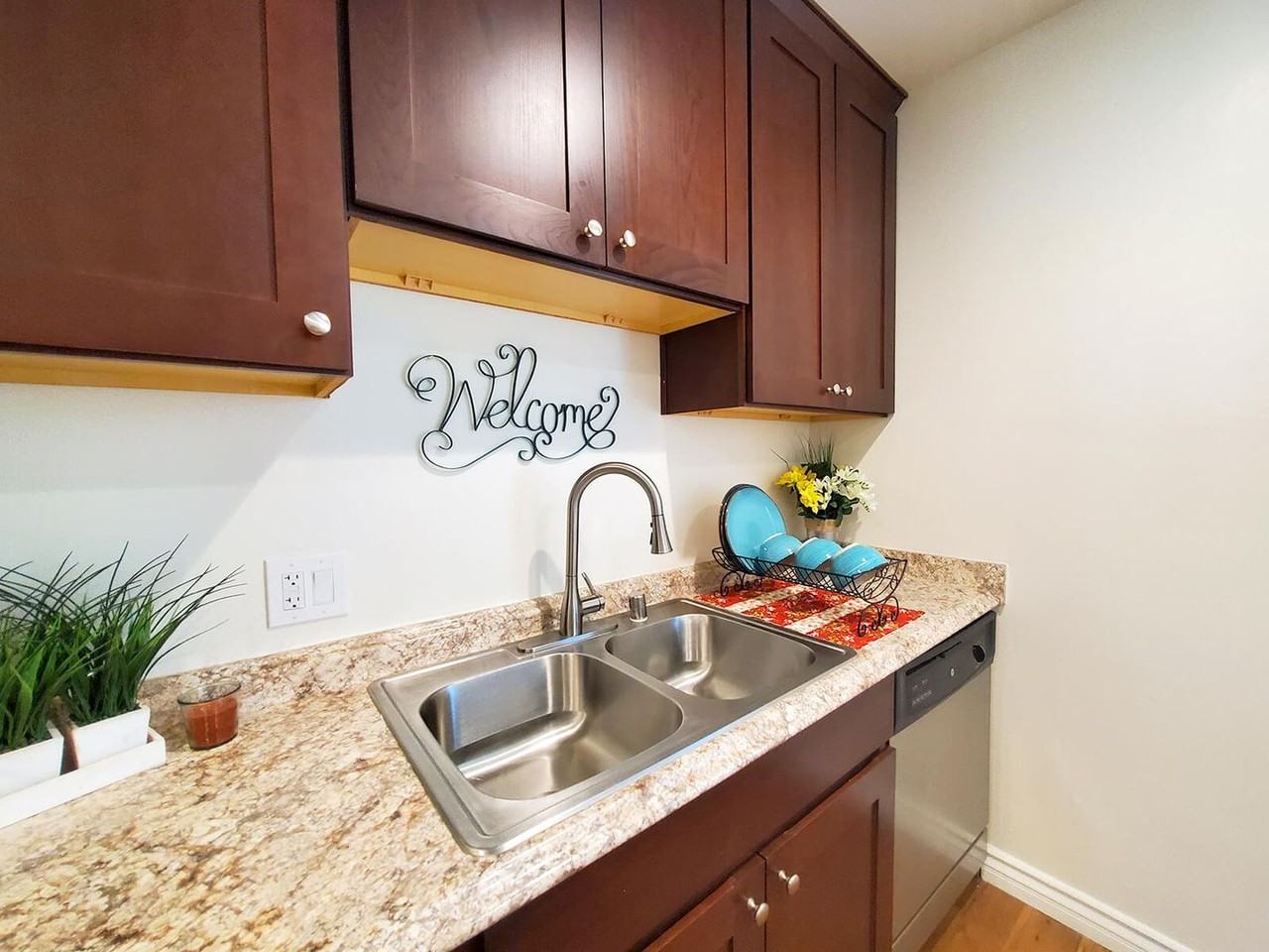 The Chateau in Alpine - Photo 3 of 50