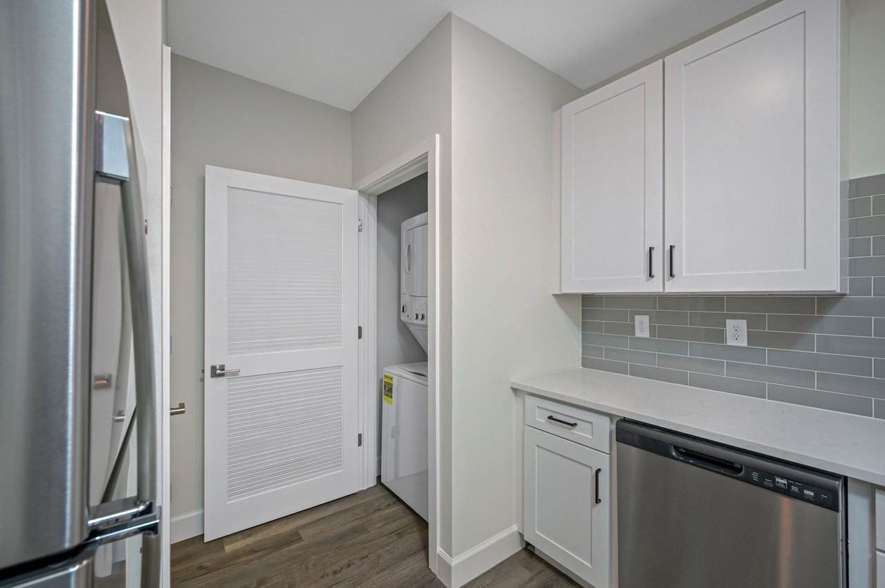 357 South - Photo 5 of 14