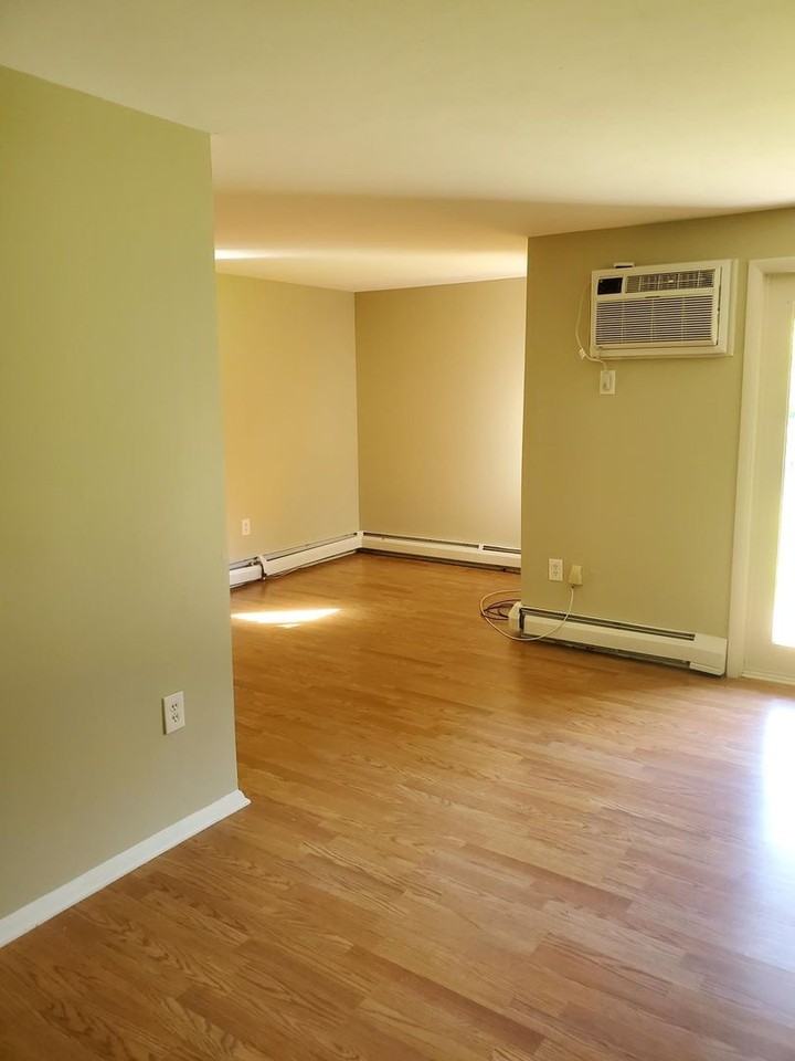 Apple Ridge Apartment Homes - Photo 5 of 9