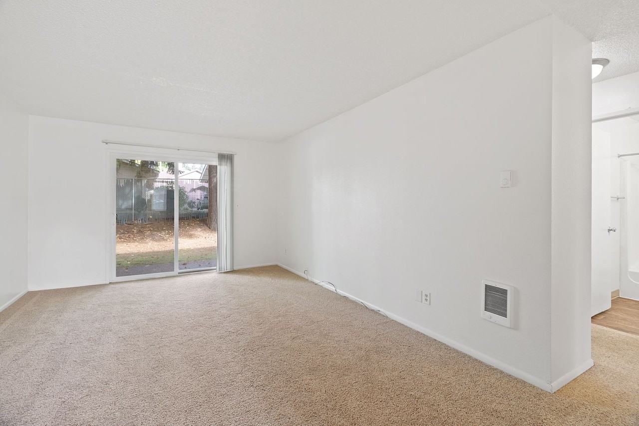 Hill Villa Apartments - Photo 4 of 8