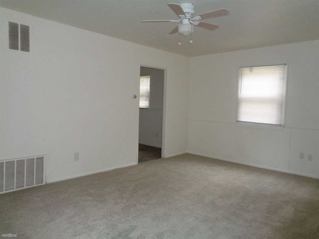 1509 E Alcott St - Photo 2 of 10