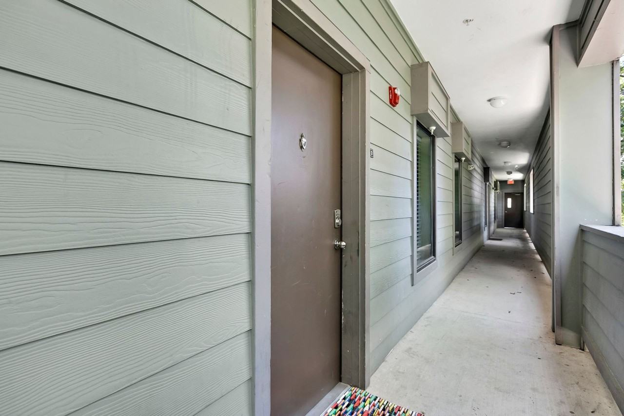 Texan 304 - Photo 5 of 6