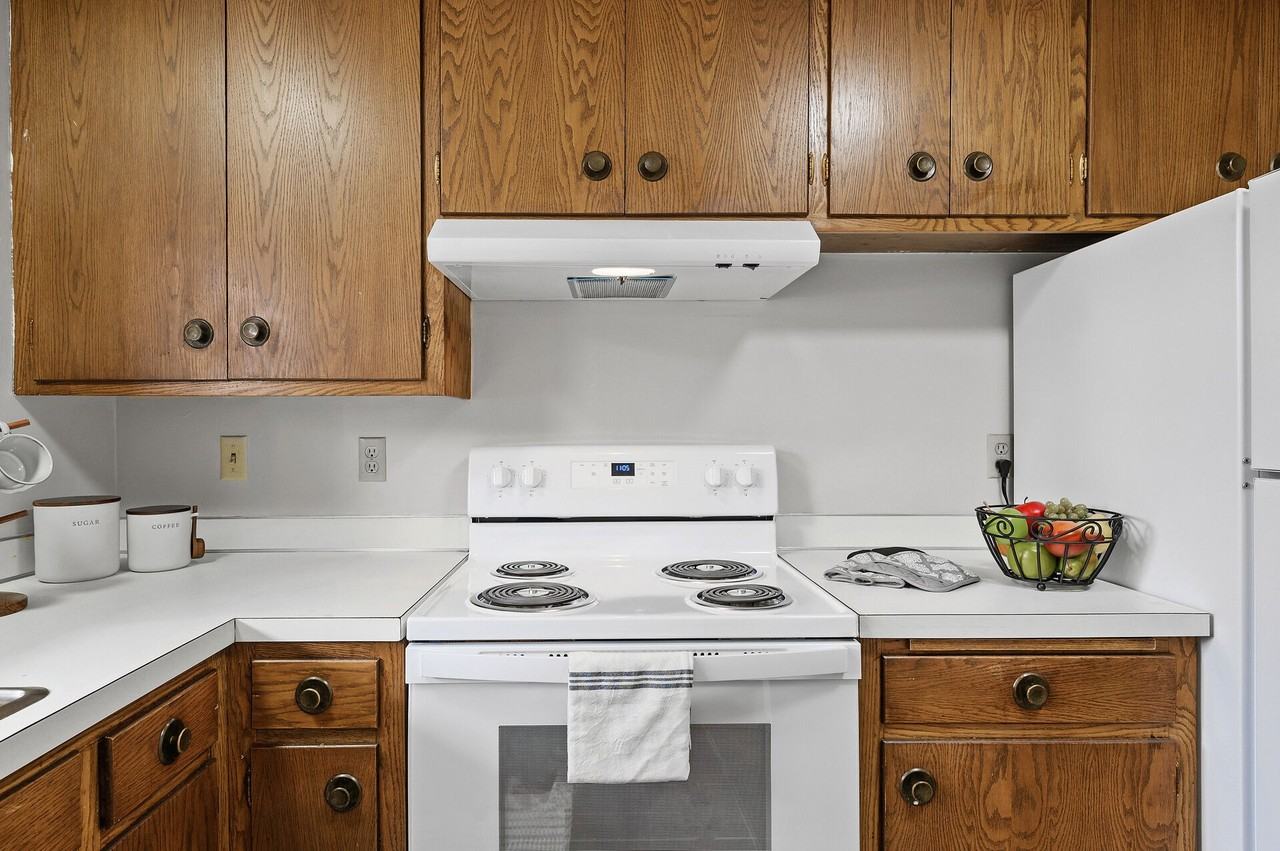 Imperial Heights Apartments - Photo 7 of 36